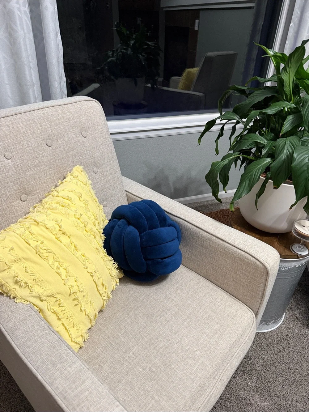 Plush Knot Pillow - Deep Royal Blue